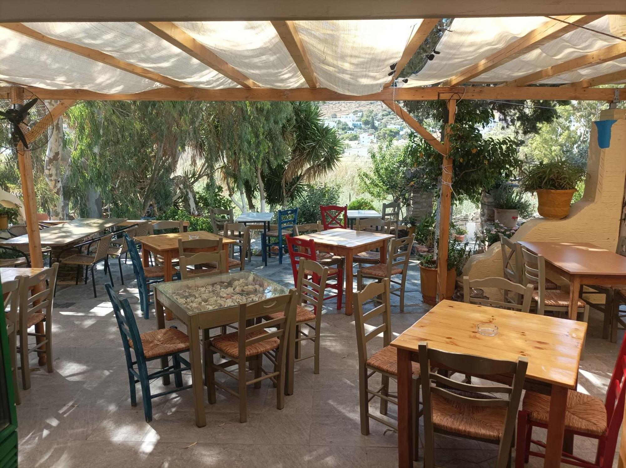 Aposperitis Rooms & Apartments Kini المظهر الخارجي الصورة