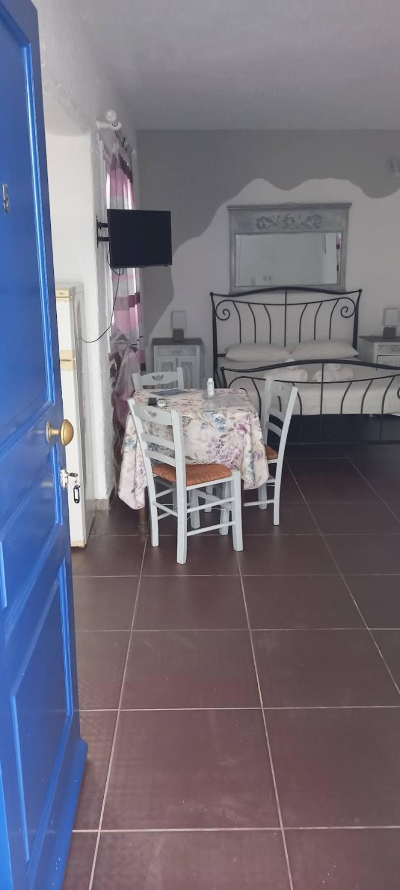 Aposperitis Rooms & Apartments Kini المظهر الخارجي الصورة