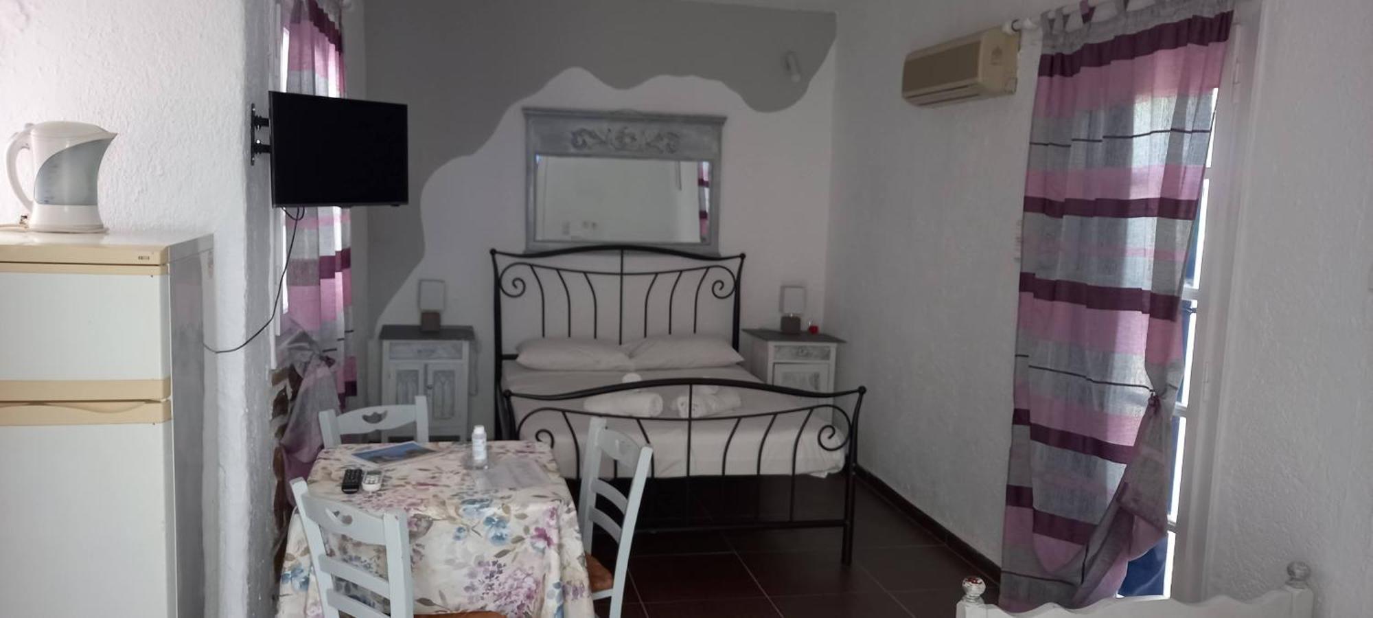 Aposperitis Rooms & Apartments Kini المظهر الخارجي الصورة