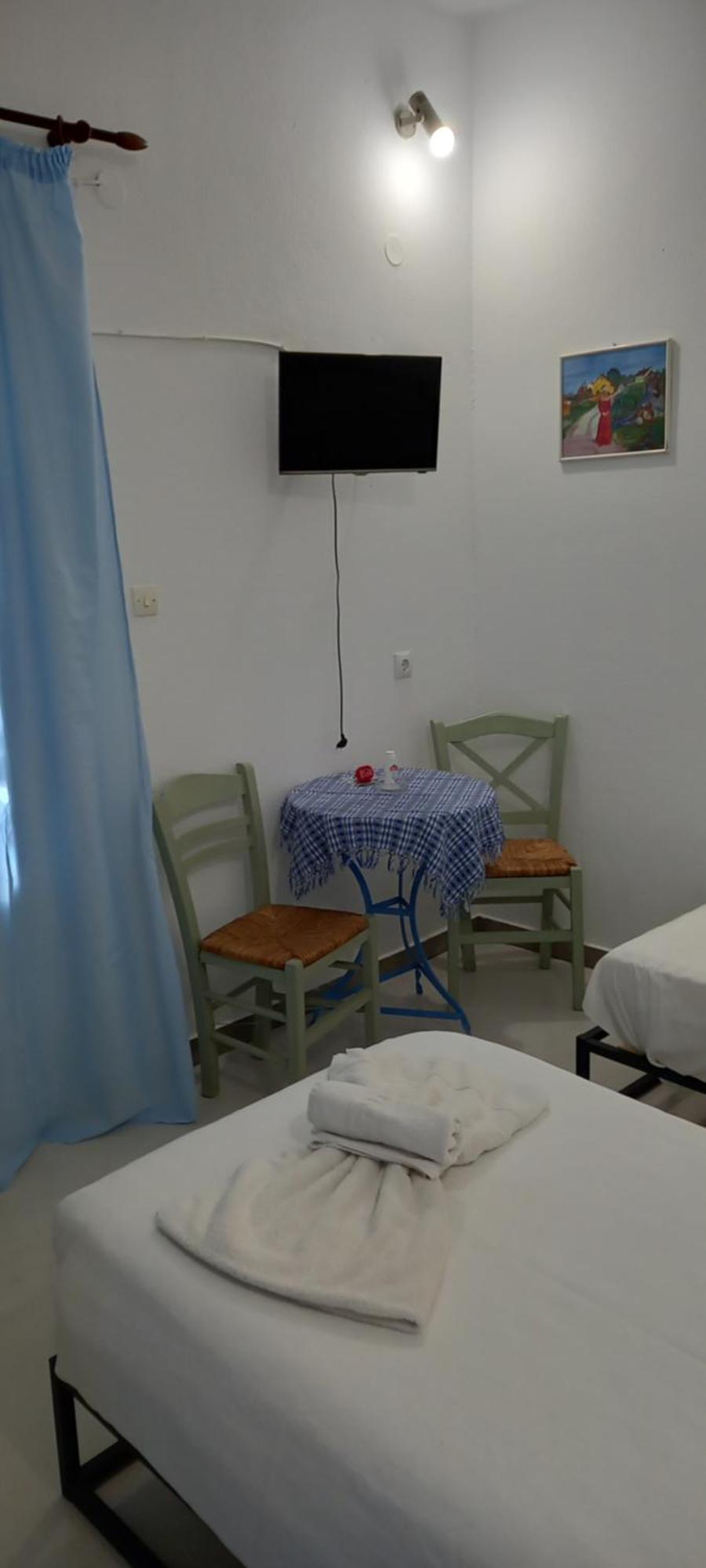 Aposperitis Rooms & Apartments Kini المظهر الخارجي الصورة