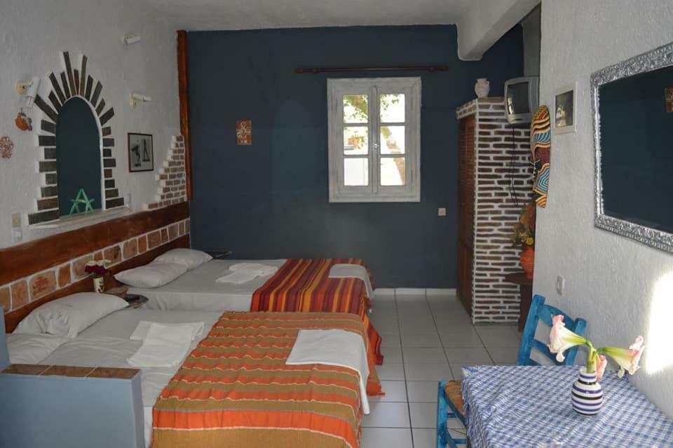 Aposperitis Rooms & Apartments Kini المظهر الخارجي الصورة